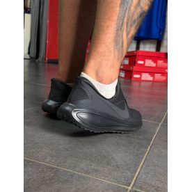 КРОСІВКИ NIKE REVOLUTION 8 EASYON 
