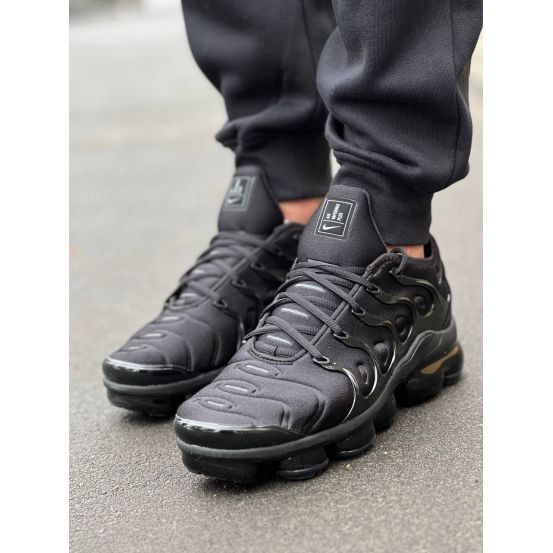 КРОСІВКИ AIR VAPORMAX PLUS 
