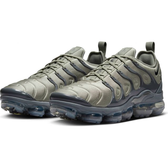 КРОСІВКИ AIR VAPORMAX PLUS 