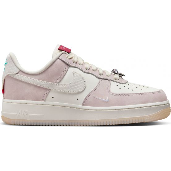 КРОСІВКИ WMNS AIR FORCE 1 07 LX 