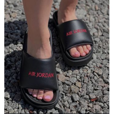 КАПЦІ WMNS JORDAN SOPHIA SLIDE SS 