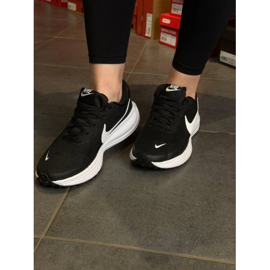 КРОСІВКИ W NIKE REVOLUTION 8 