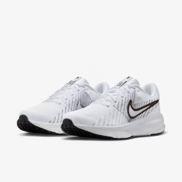 КРОСІВКИ W NIKE RUN DEFY 