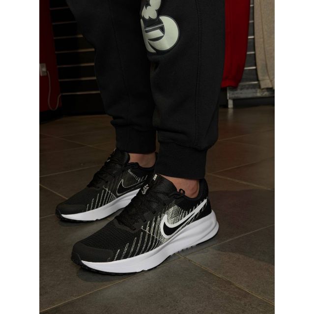 КРОСІВКИ NIKE RUN DEFY 