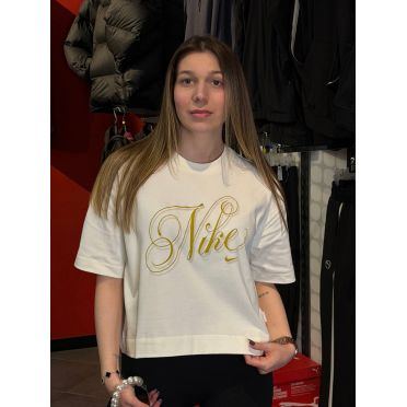 ФУТБОЛКА W NSW SS TEE BOXY SCRIPT 